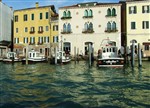 Венеция – хранительница сказки,  словно жемчужина таишься в плеске волн.