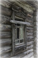 Окно старого дома